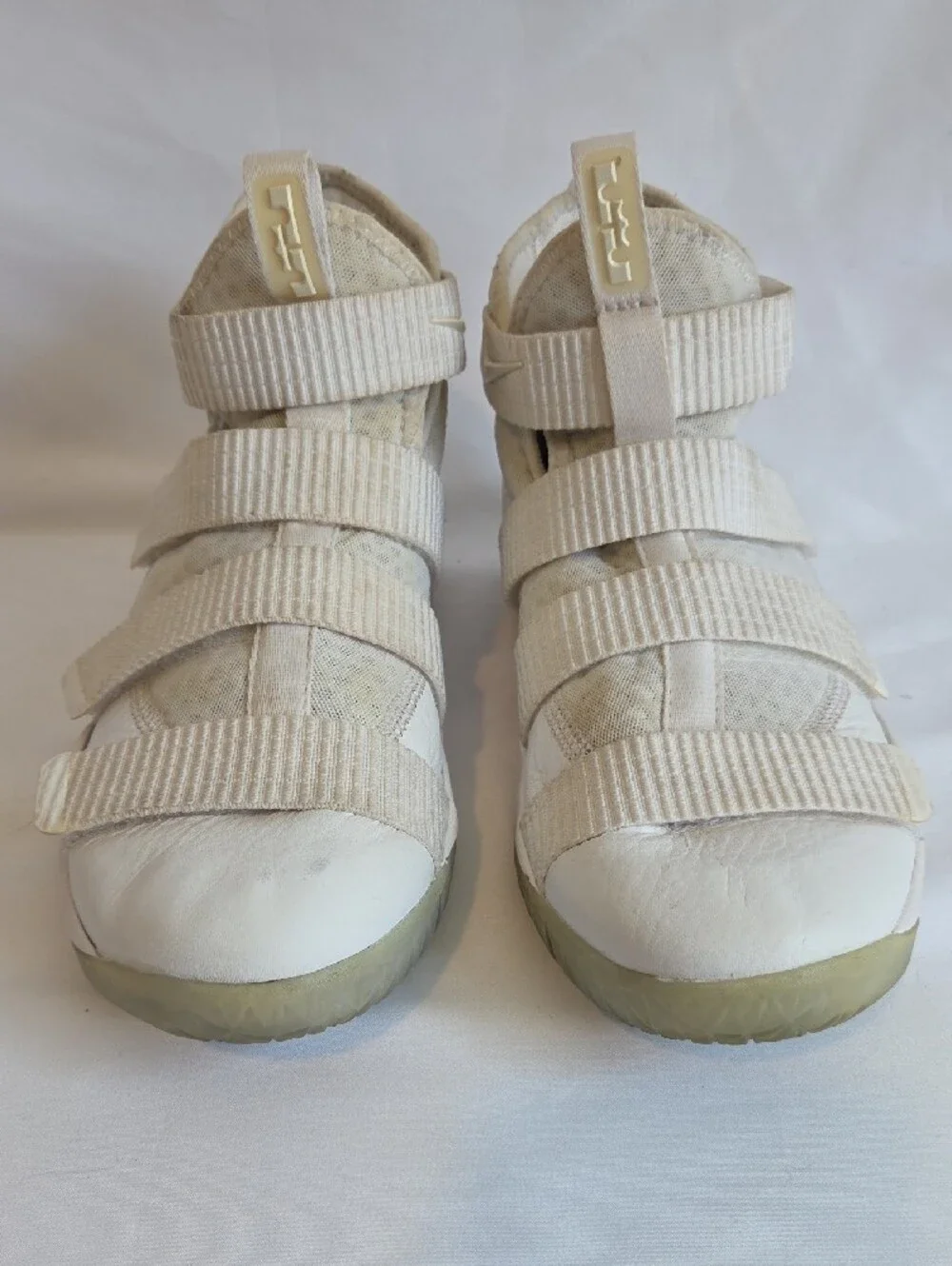Nike LeBron Soldier 11 Basketball Sneakers